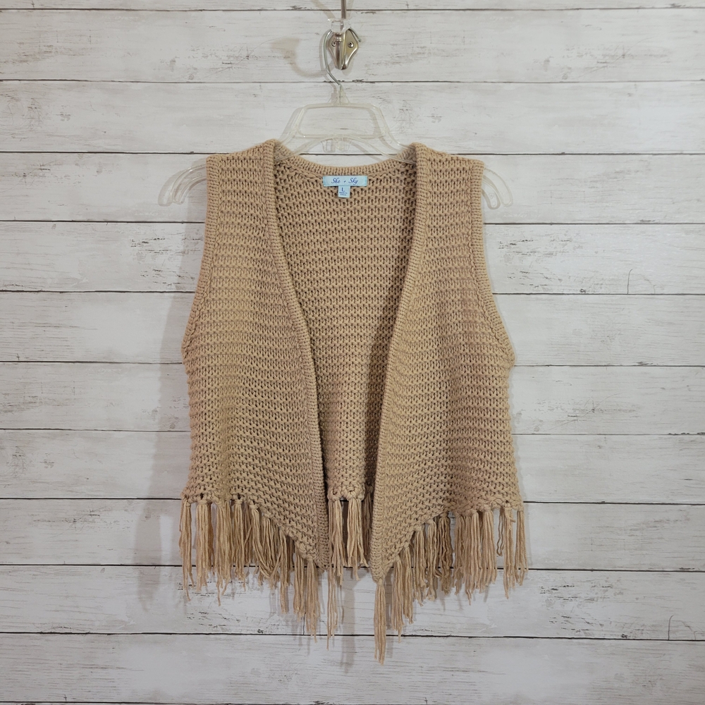 She and Sky Tan‎ Khaki Crochet Fringe Vest Fits Medium
